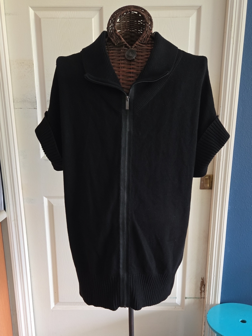 Kenneth Cole Reaction Black Short-Sleeve Zip-Up Long Sweater-Size L